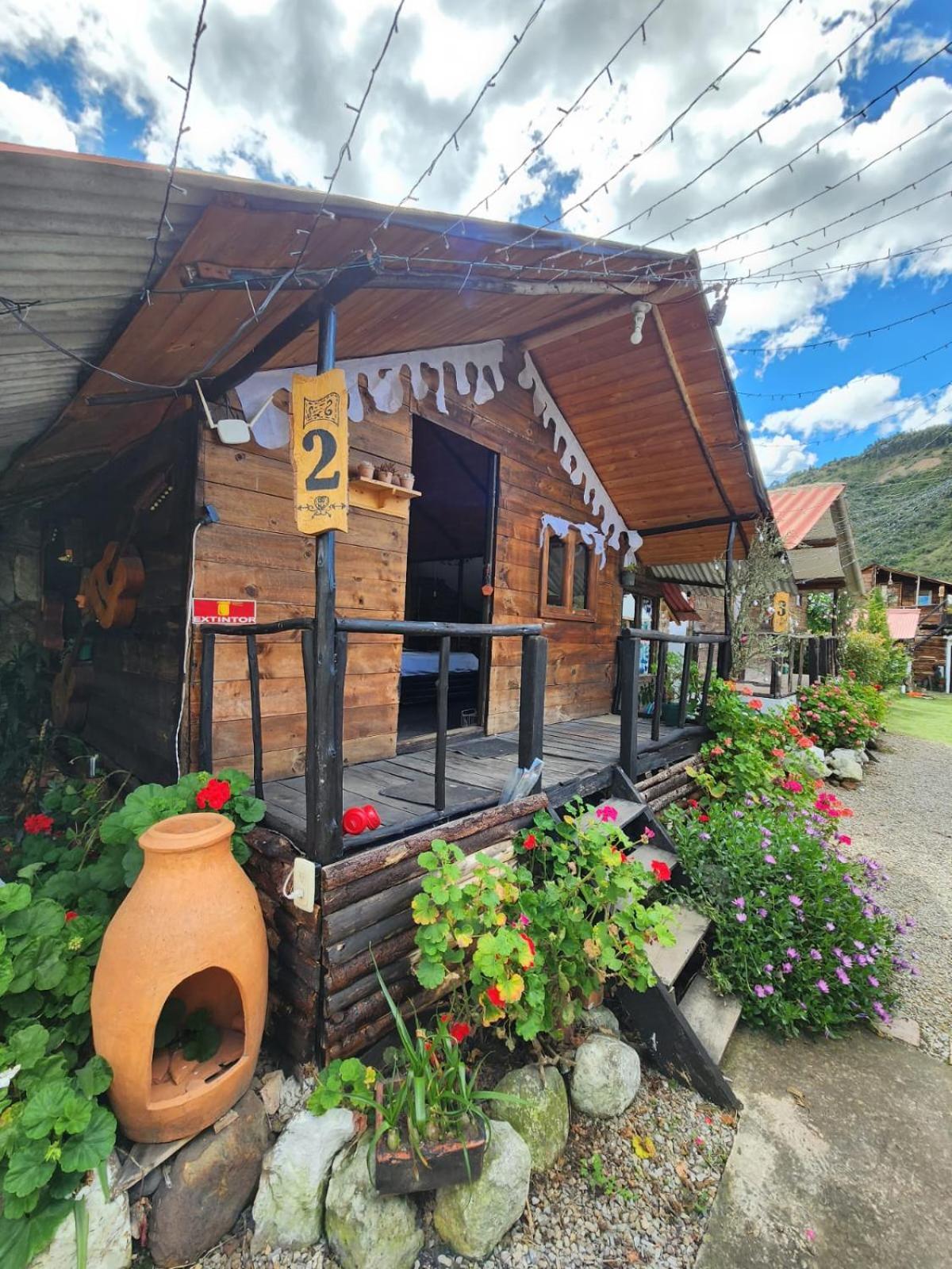 Hospedaje Las Cabanas モングイ エクステリア 写真