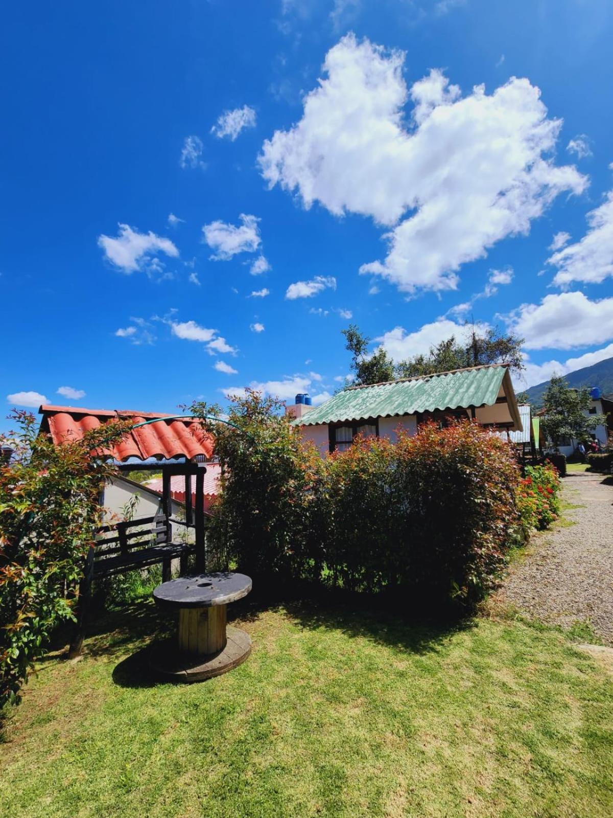 Hospedaje Las Cabanas モングイ エクステリア 写真