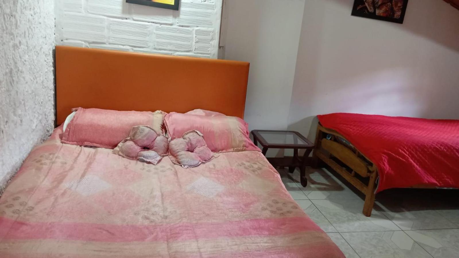 Hospedaje Las Cabanas モングイ エクステリア 写真